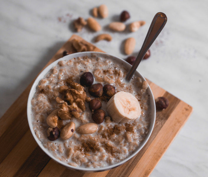Can oatmeal help you lose, or maintain, weight?  It does for me!